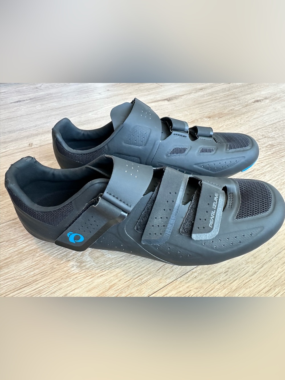 Pearl Izumi Men's Select Road V5 Black and Blue Cycling Shoes with Velcro Straps
